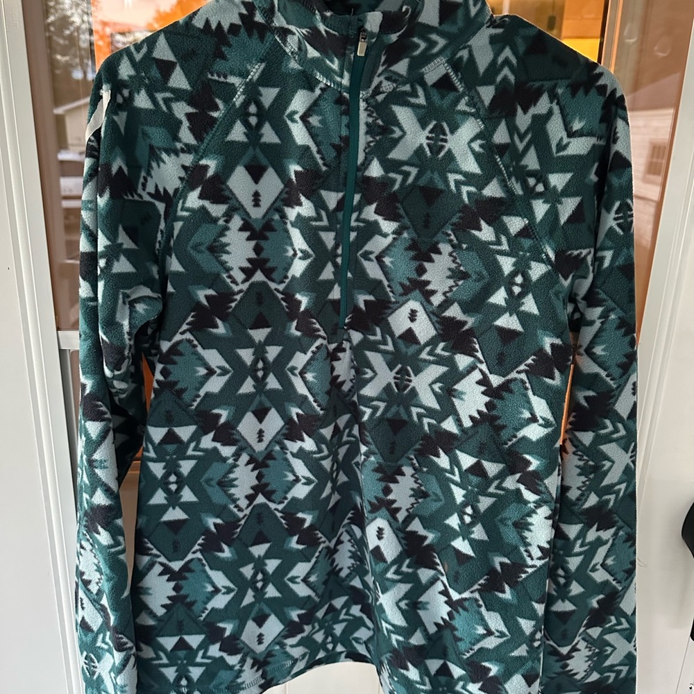Geometric Patterned Pullover